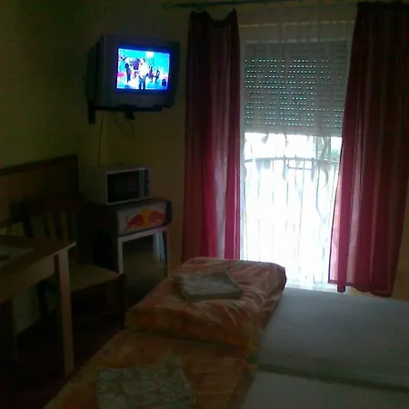 בית הארחה Zsofia Panzio 3*