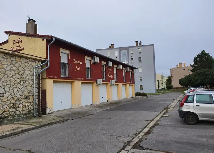 בית הארחה Zsofia Panzio Pápa