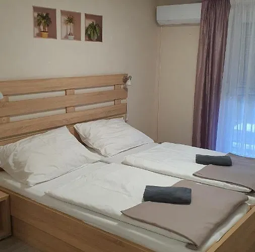 בית הארחה Zsofia Panzio Pápa