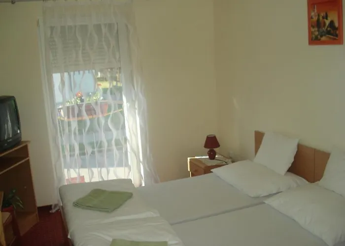 Zsofia Panzio בית הארחה Pápa