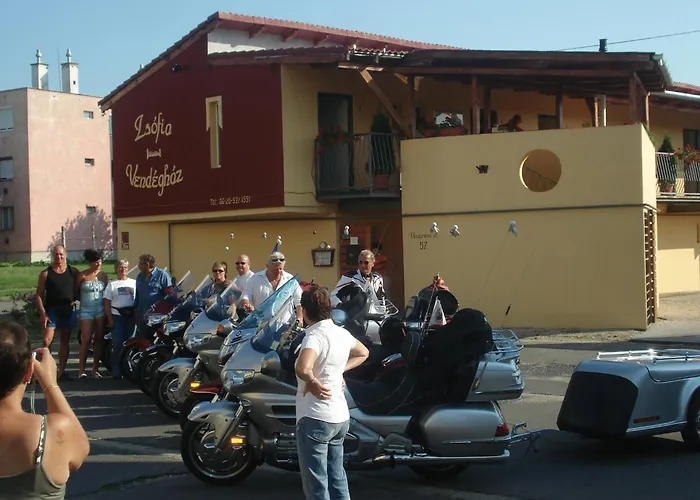 בית הארחה Zsofia Panzio 3*